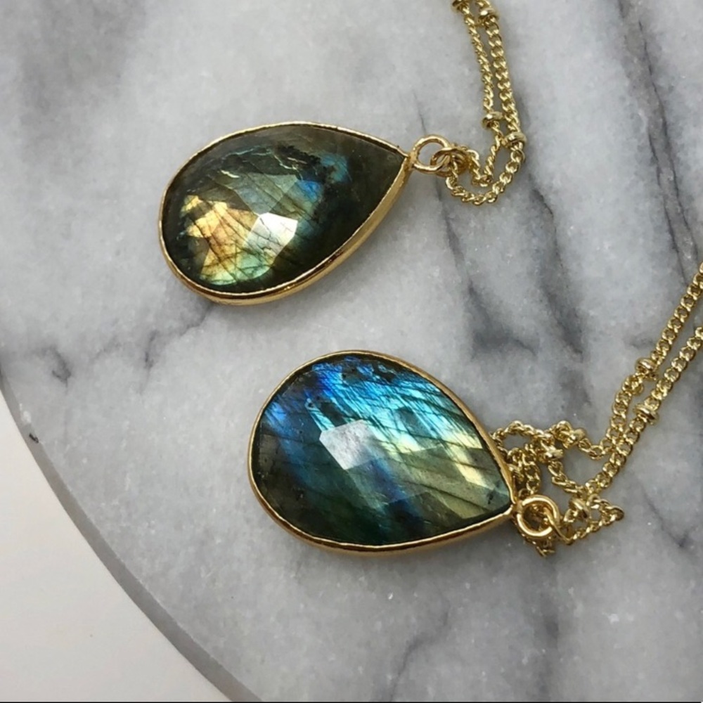 Last 1!🌟HP 8/28🌟Labradorite Nebula Necklace - Picture 5 of 7